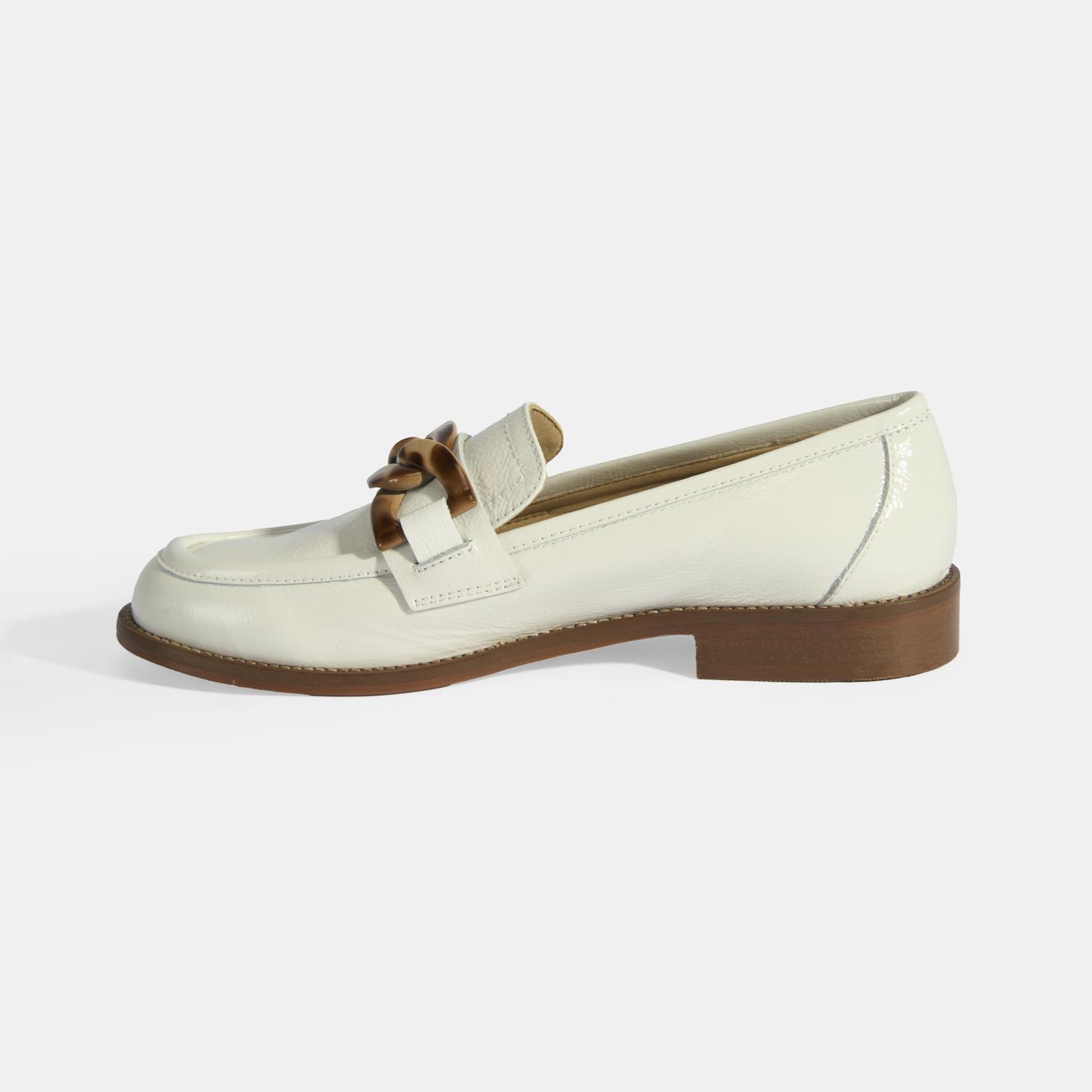 Luca Grossi Kadın Beyaz Aksesuar Detaylı Rugan Loafer