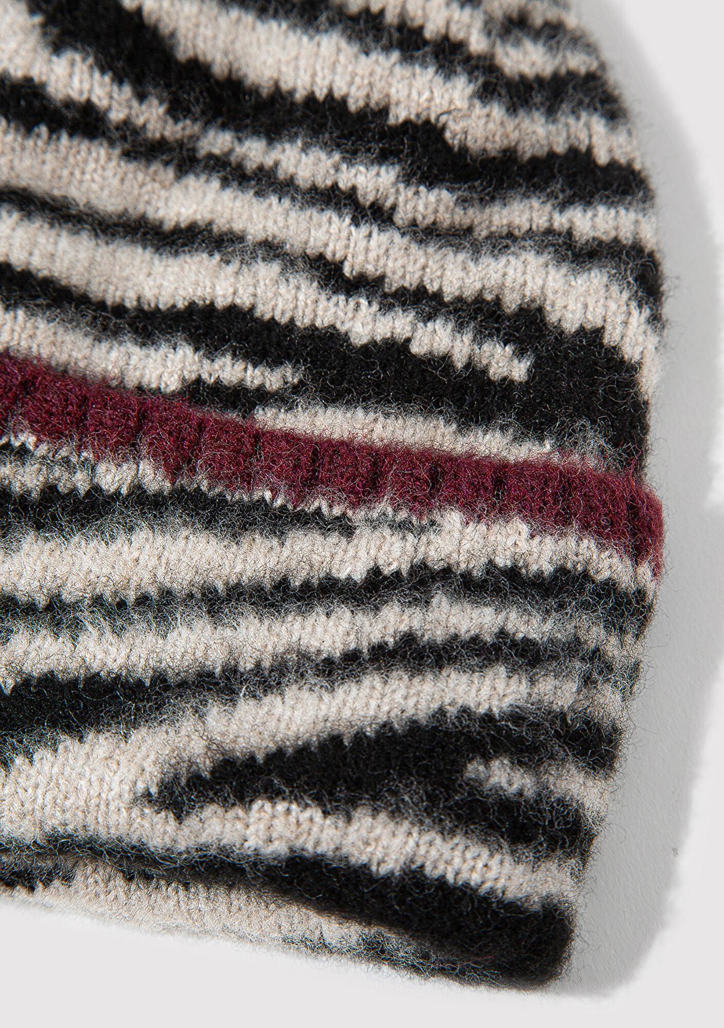 Mavi Zebra Baskılı Siyah Bere 1913612-900