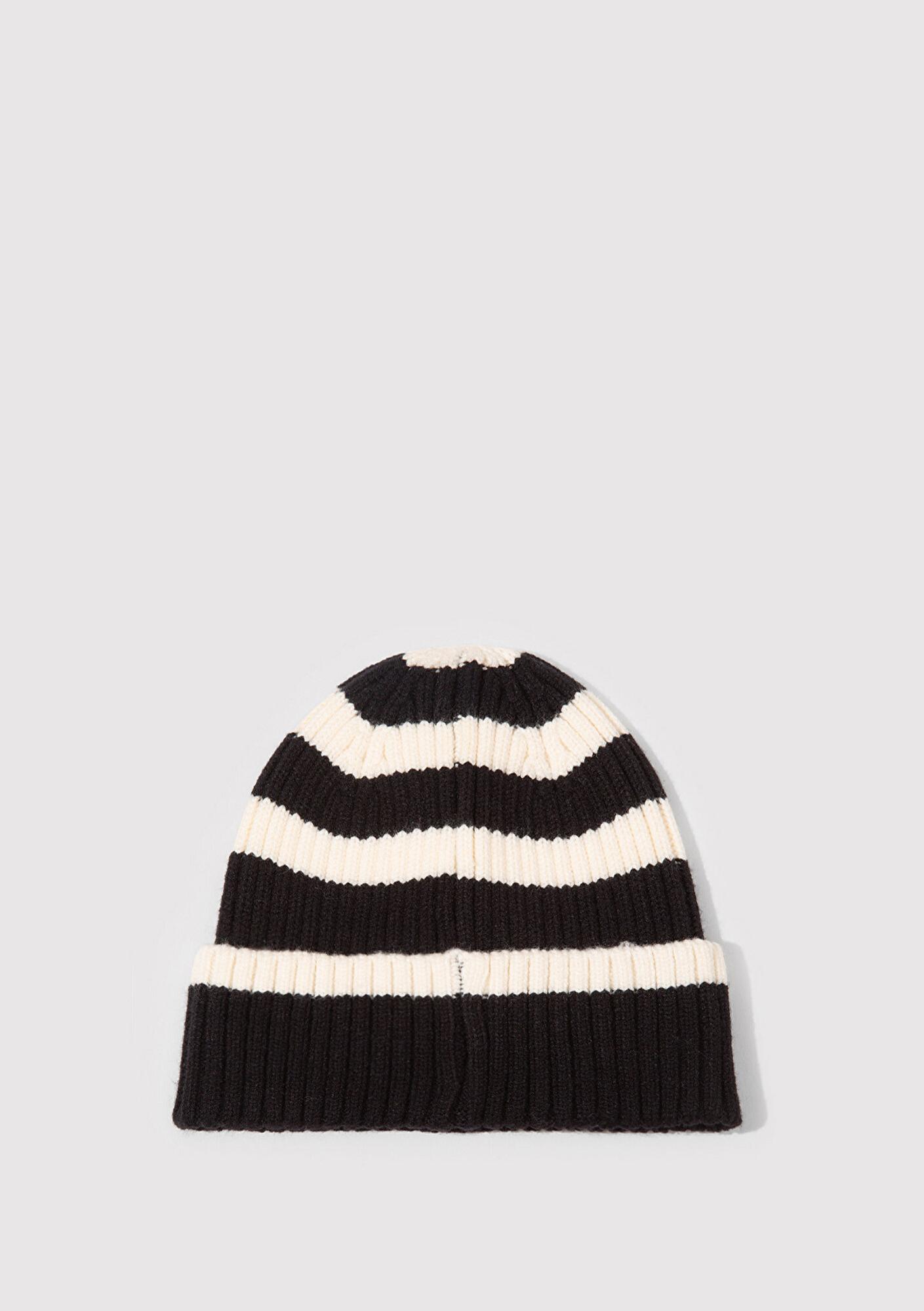 Mavi Siyah Bere 1913614-900