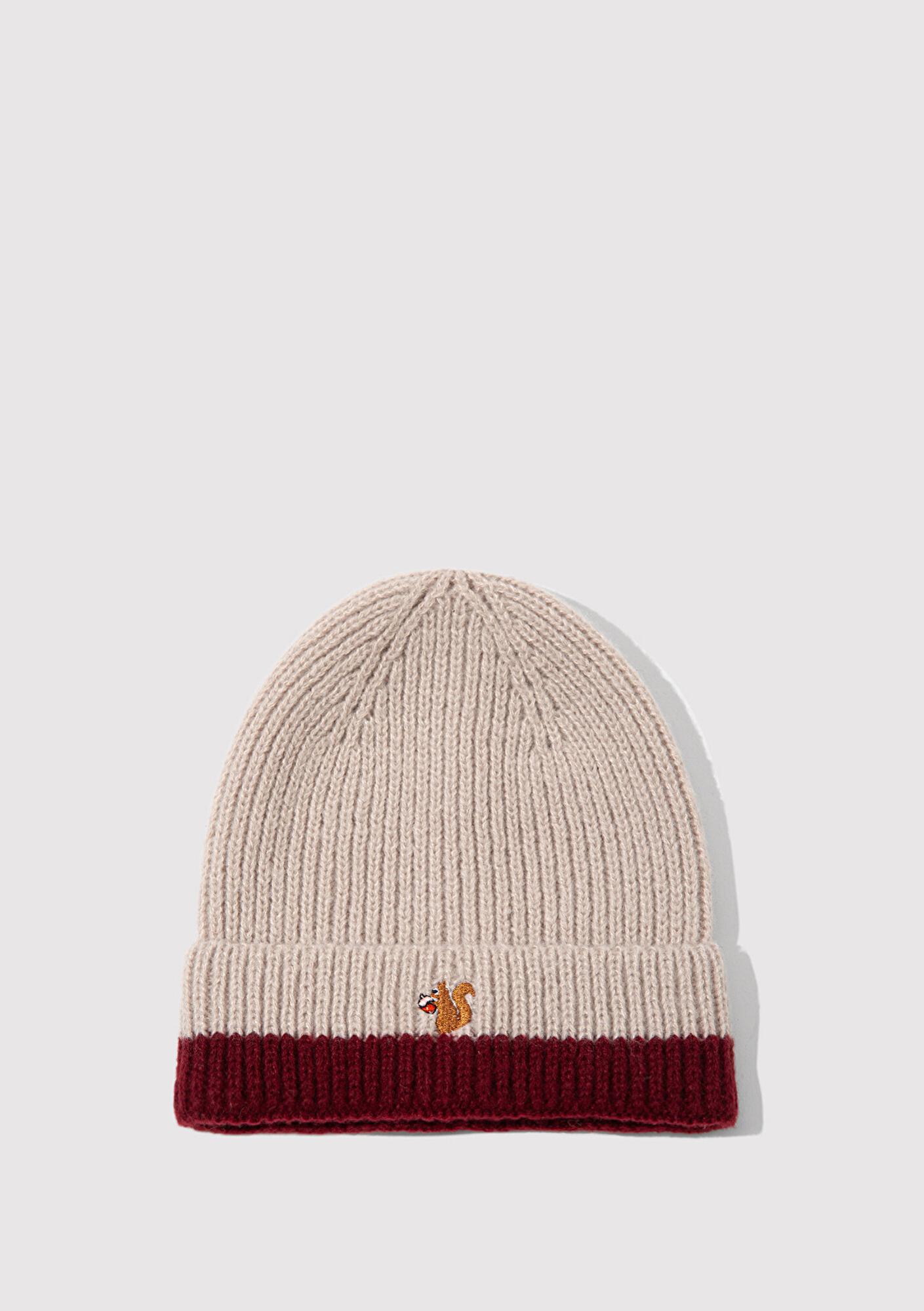 Mavi Sincap Nakışlı Bej Bere 1913609-34523