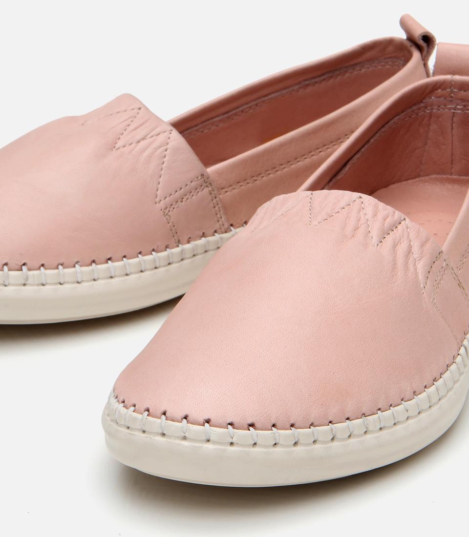 Kadın Deri Pudra Ultra Esnek Tabanlı Comfort Ayakkabı