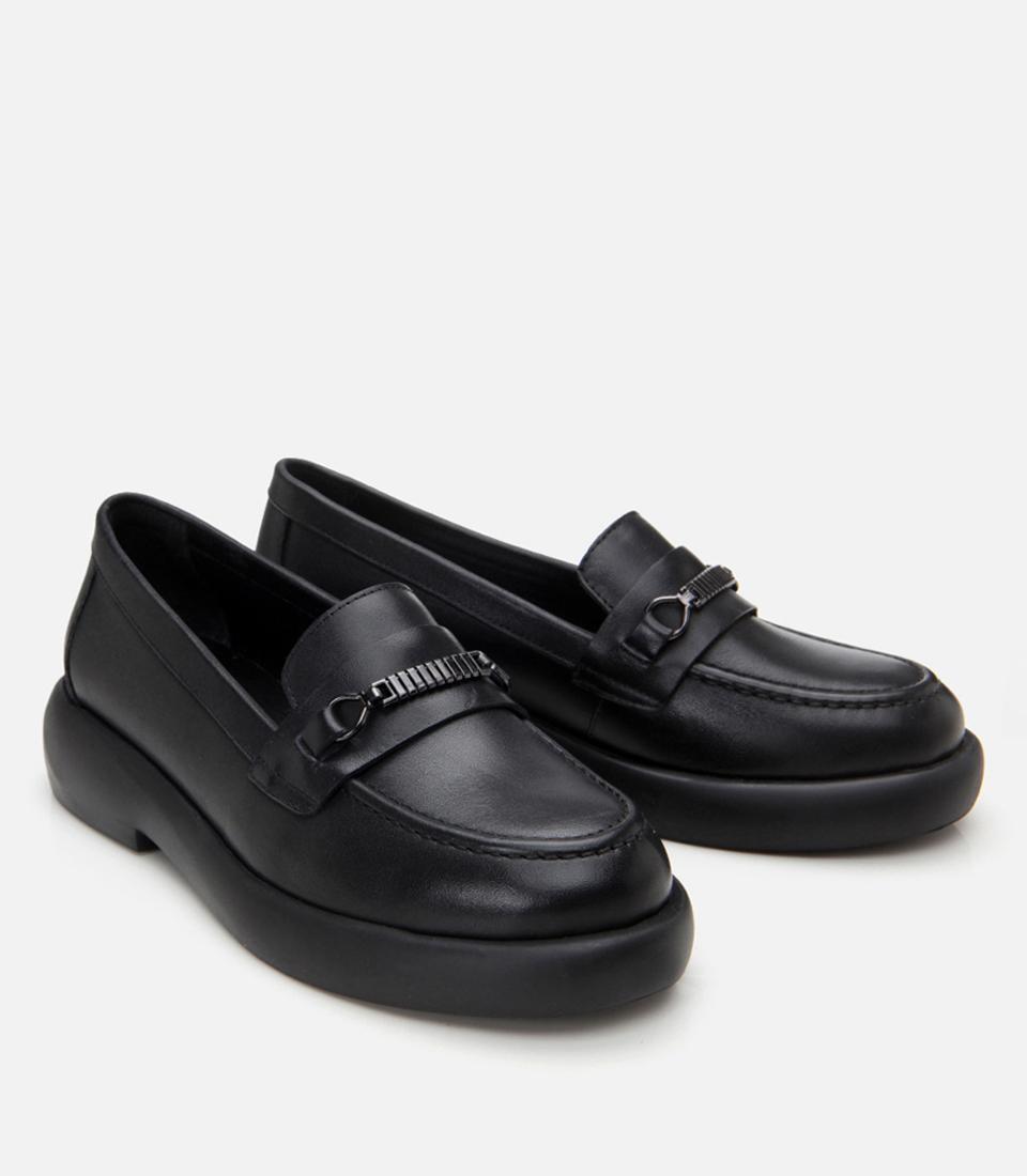 Kadın Deri Siyah Tokalı Şık Klasik Loafer