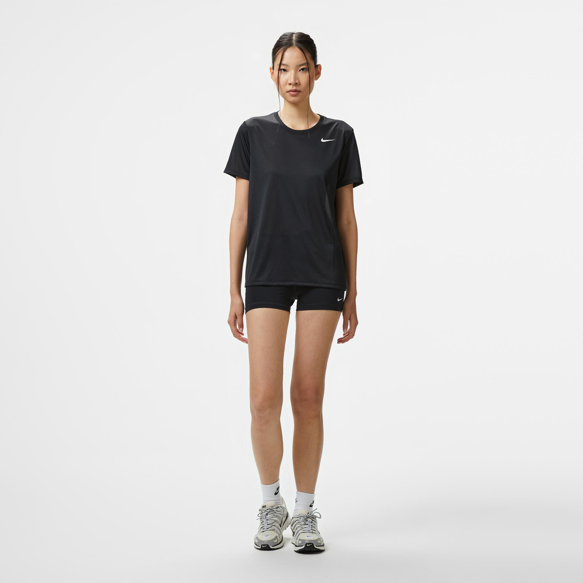 Nike Pro 365 8 cm Kadın Siyah Şort