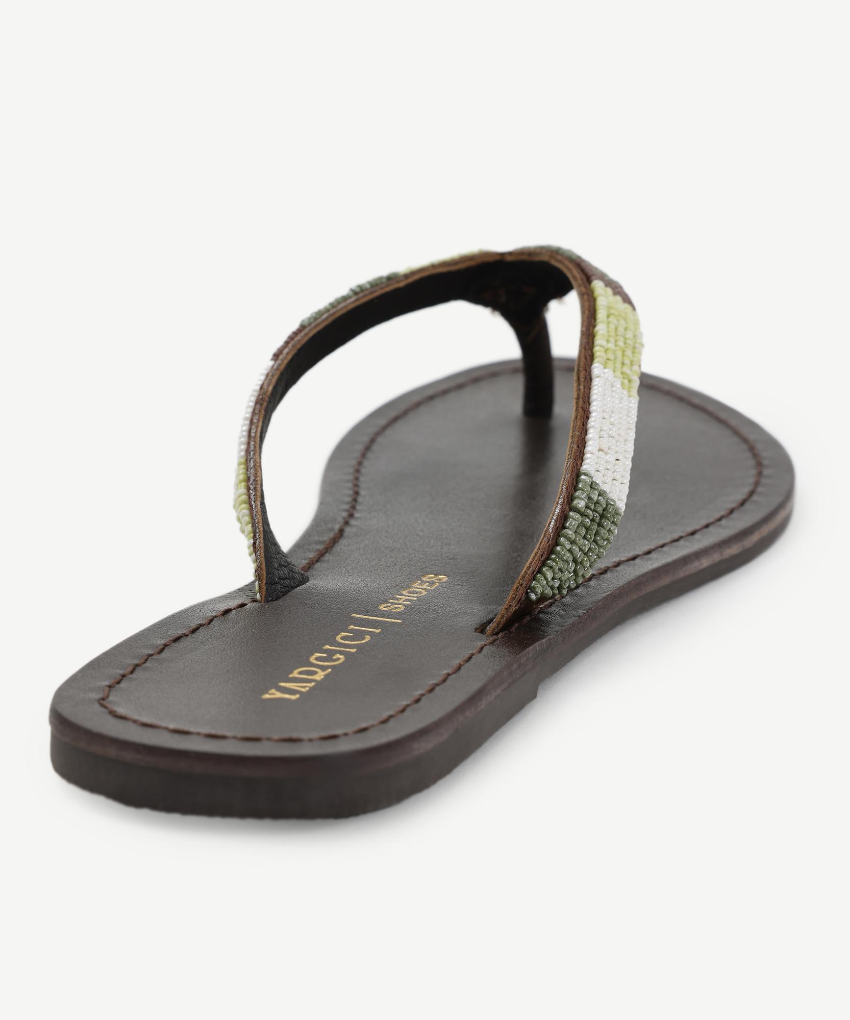 YARGICI Boncuk İşlemeli Parmak Arası Deri Terlik