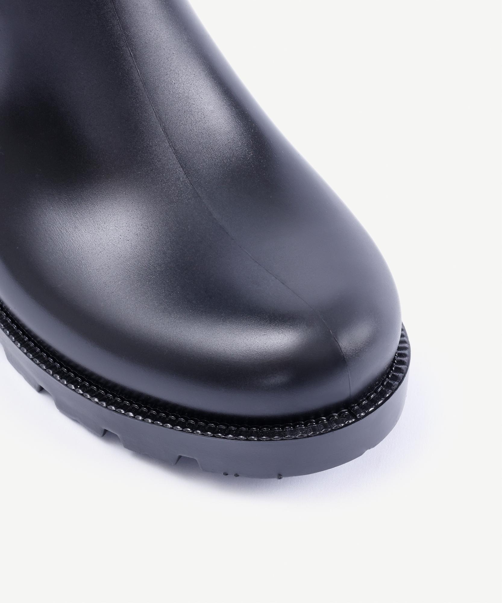 YARGICI Kapitone Detaylı Yağmur Çizmesi