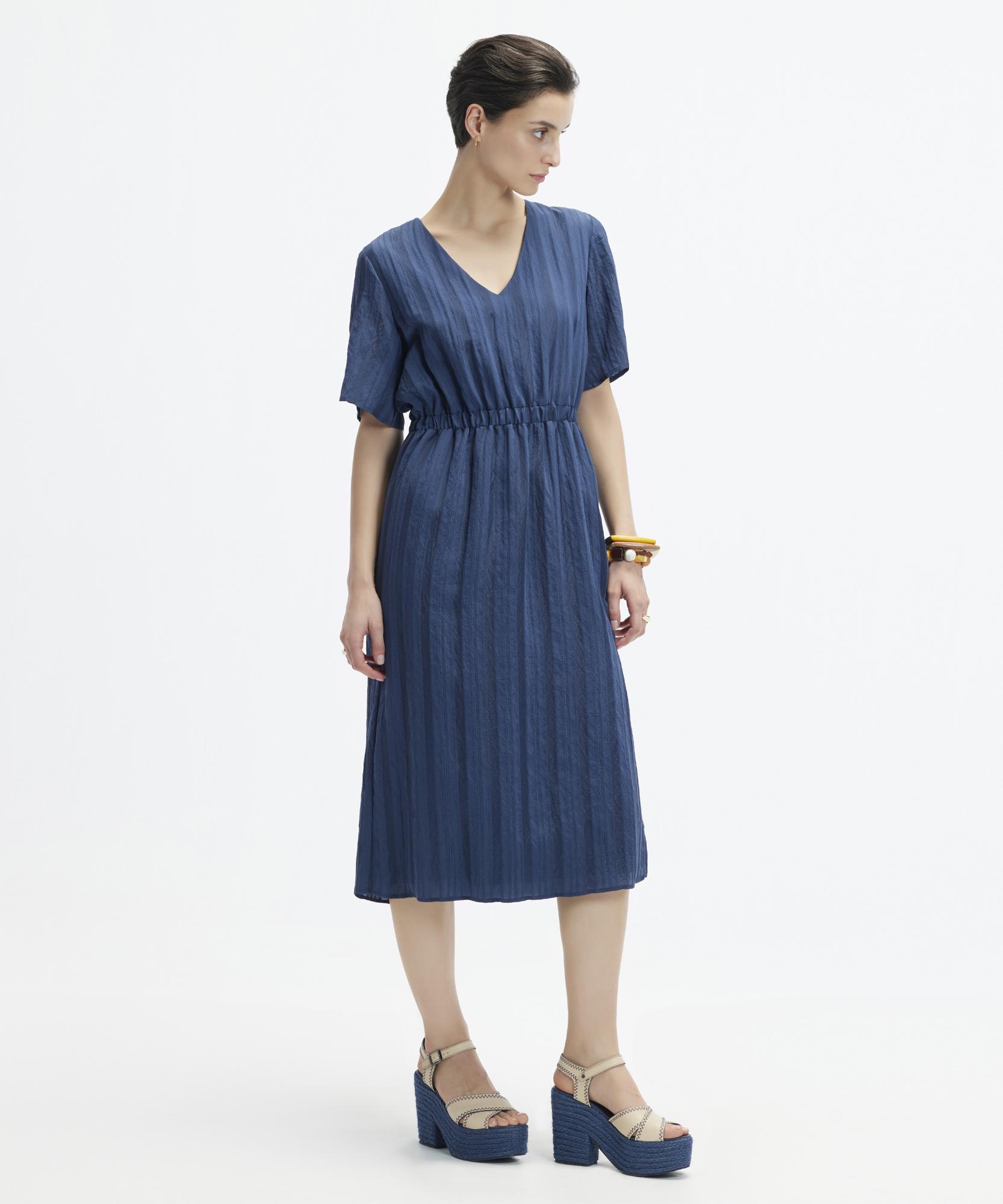 YARGICI V Yaka Kısa Kollu Midi Boy Elbise