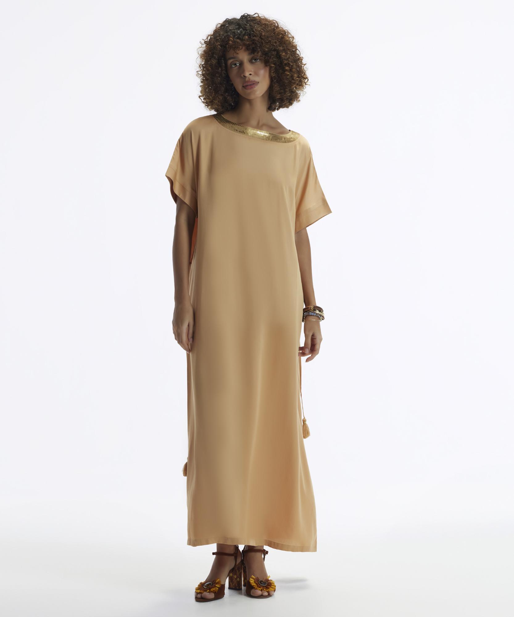 YARGICI Kısa Kollu Yakası Pullu Düz Kesim Uzun Elbise