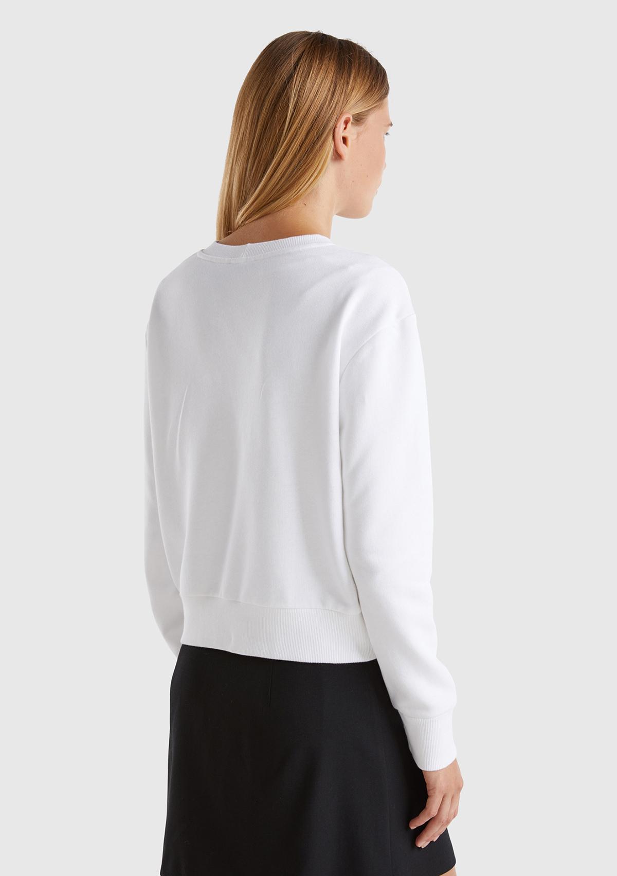 Kadın Beyaz %100 Pamuk Önü Logo Baskılı Ribanalı Bisiklet Yaka Sweatshirt