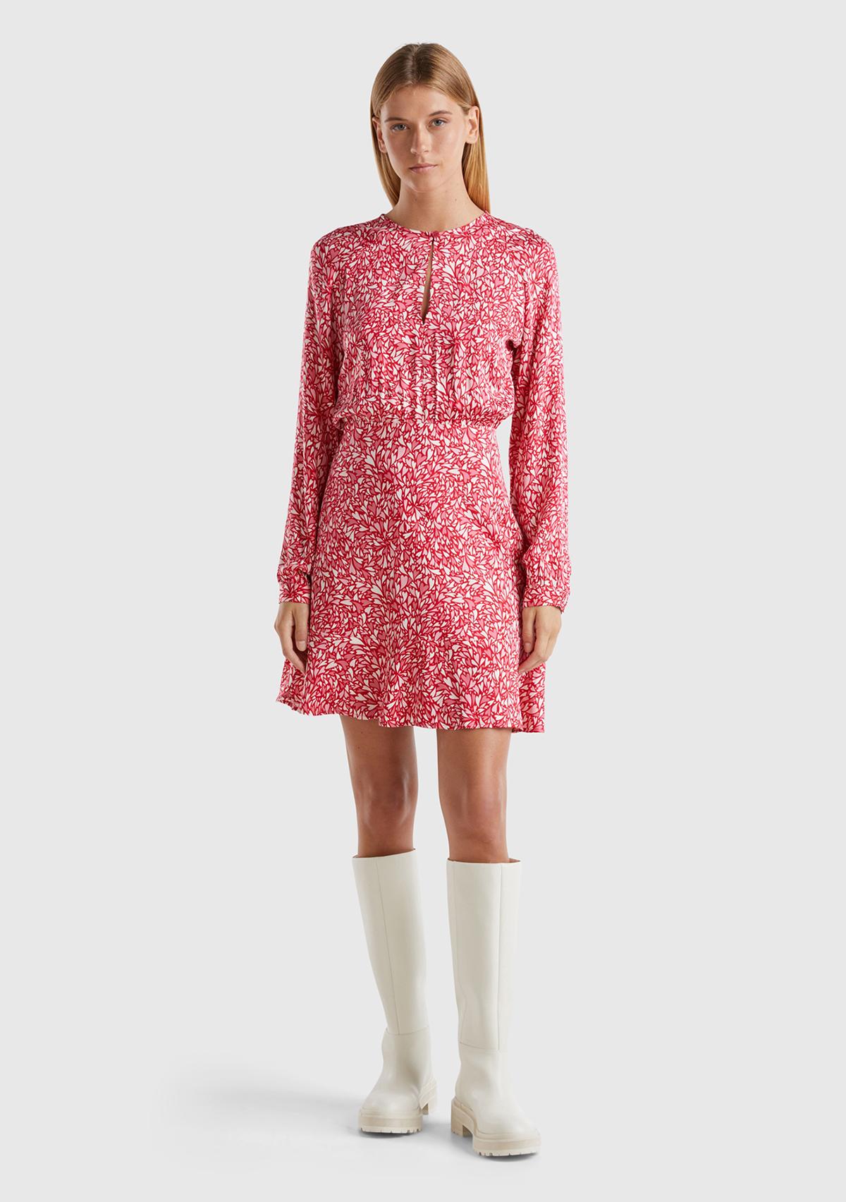 Kadın Kırmızı %100 Viskoz Önü Damla Etek Ucu Fırfırlı Desenli Elbise