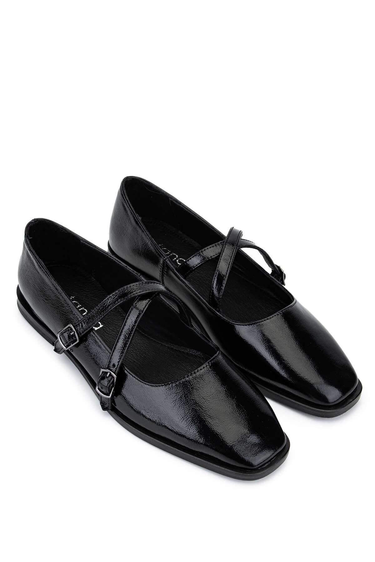 Tamer Tanca Kadın Hakiki Deri Siyah Rugan Babet Ayakkabı