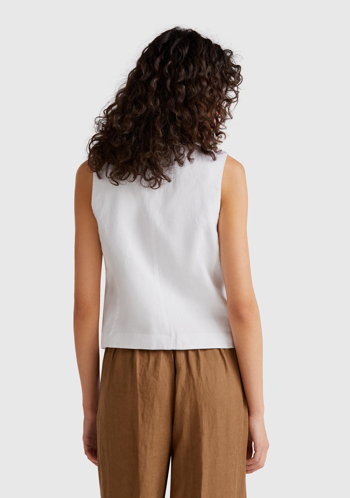 Kadın Beyaz %100 Keten Önü Düğme İliklemeli V Yaka Yelek