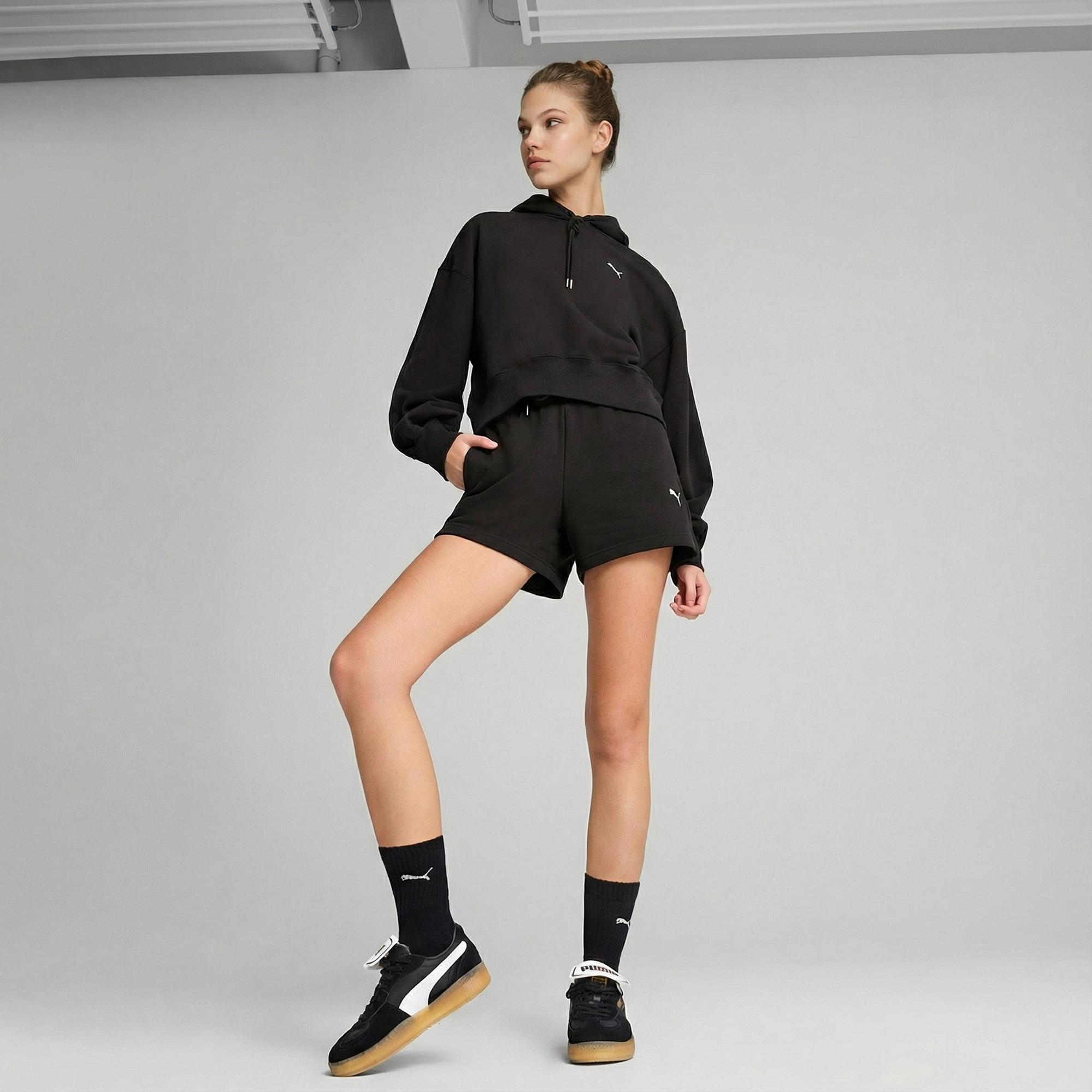 Puma Wardrobe Essential Relaxed Cropped Kadın Siyah Sweatshirt