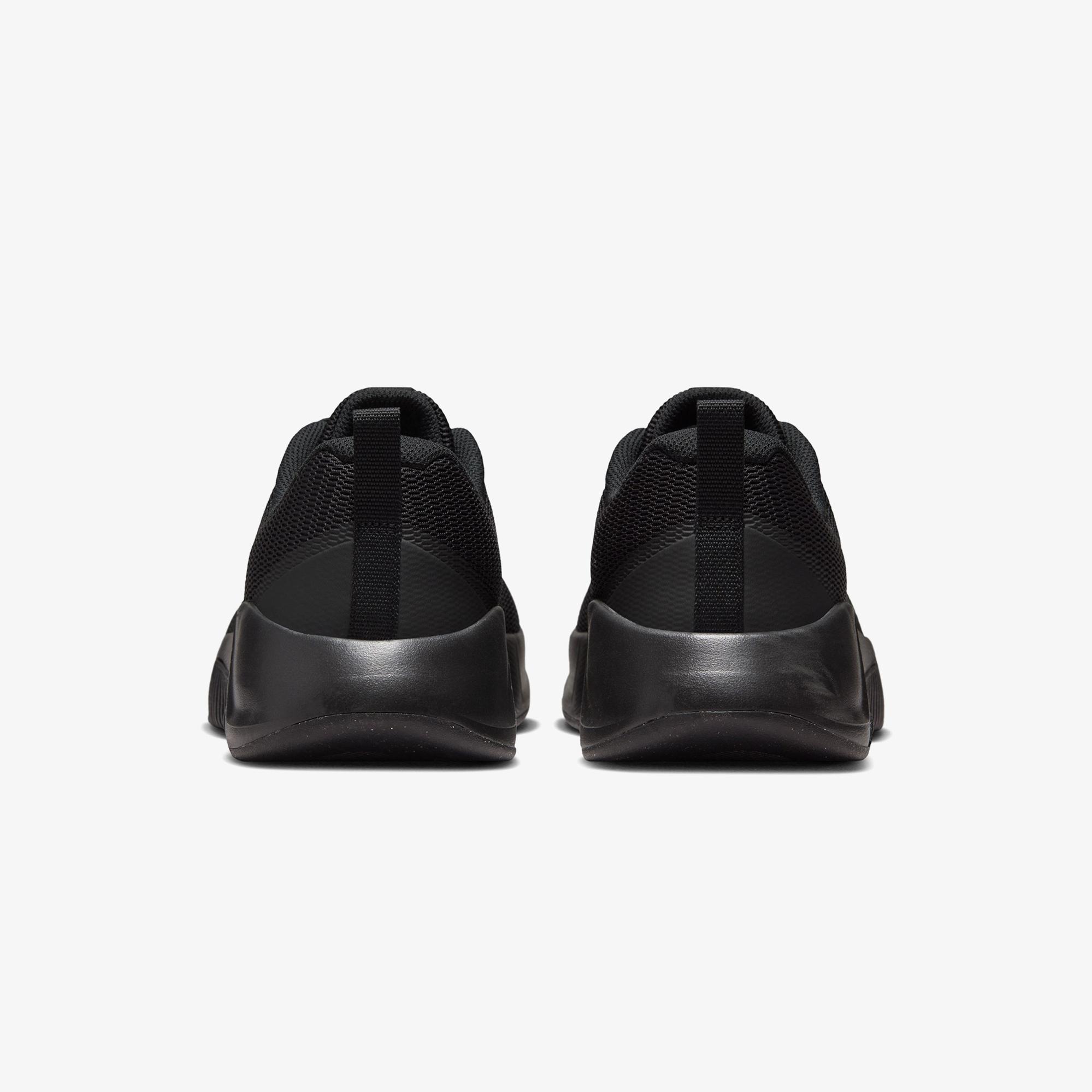 Nike MC Trainer 3 Erkek Siyah Spor Ayakkabı