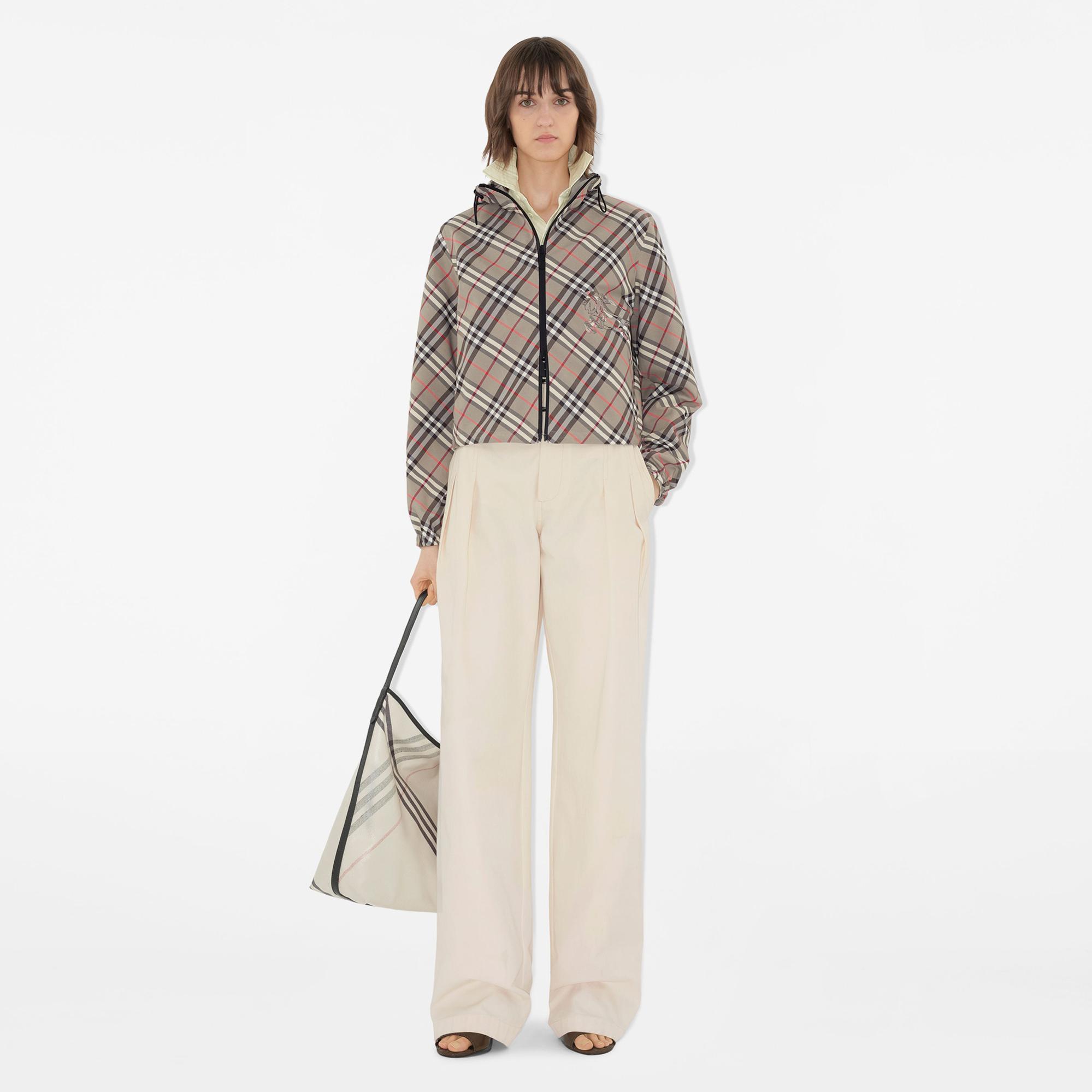 Burberry Kadın Bej Mont