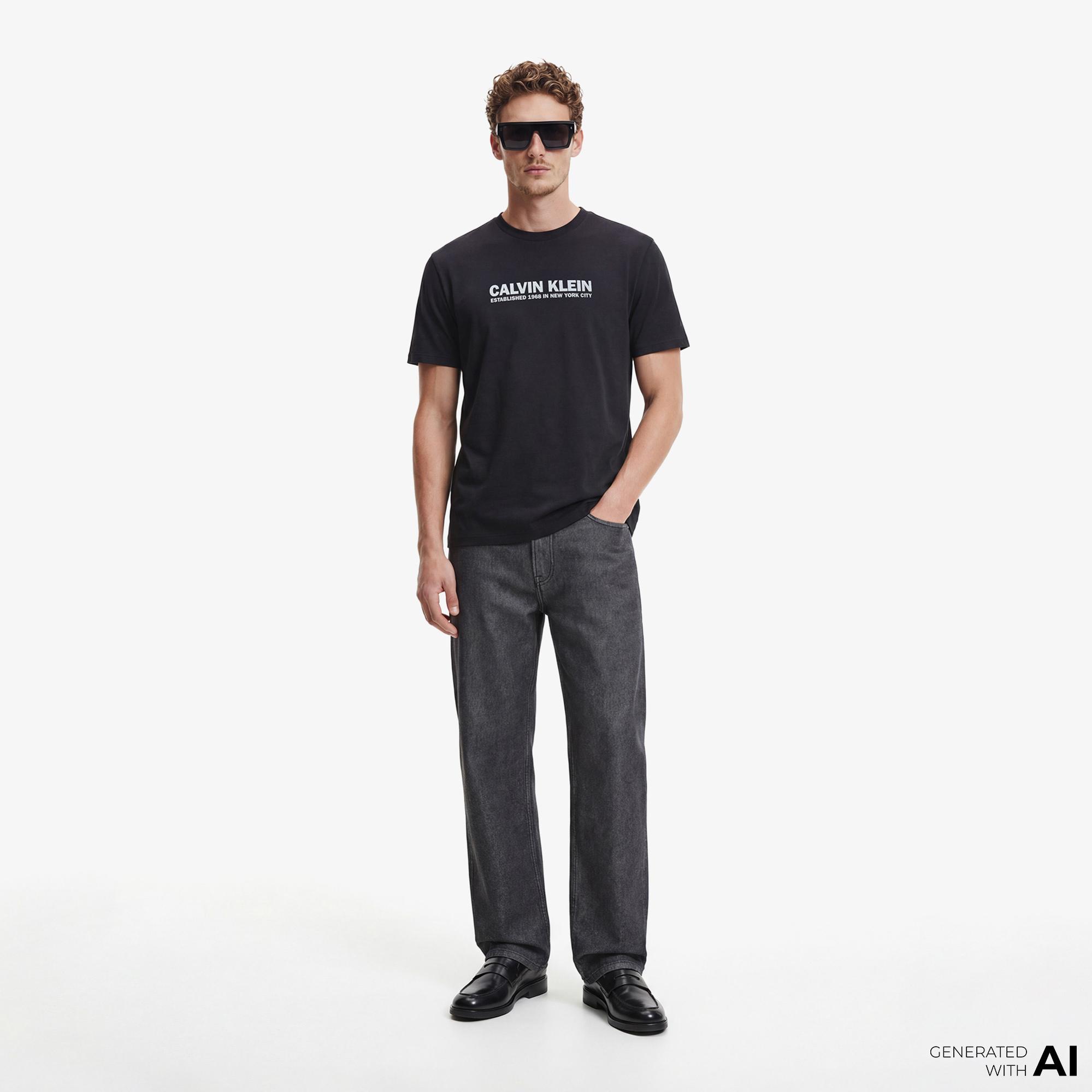 Calvin Klein 30S Grap Erkek Siyah T-Shirt