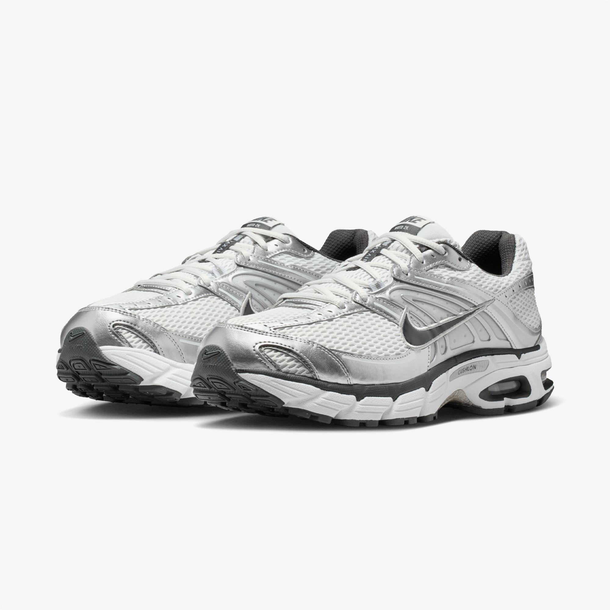 Nike Air Max Moto Erkek Gri Spor Ayakkabı