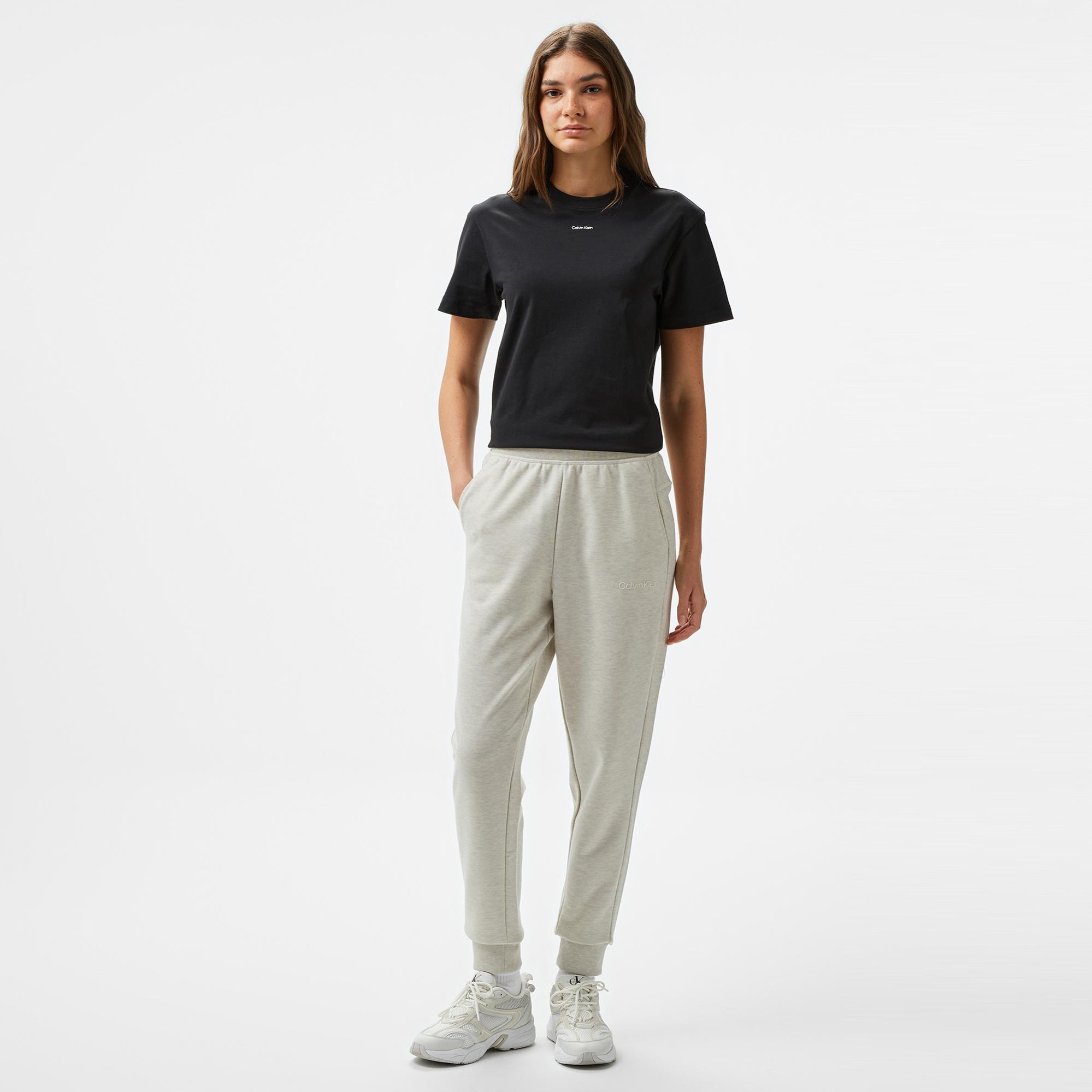 Calvin Klein Nano Logo Regular Kadın Siyah T-Shirt