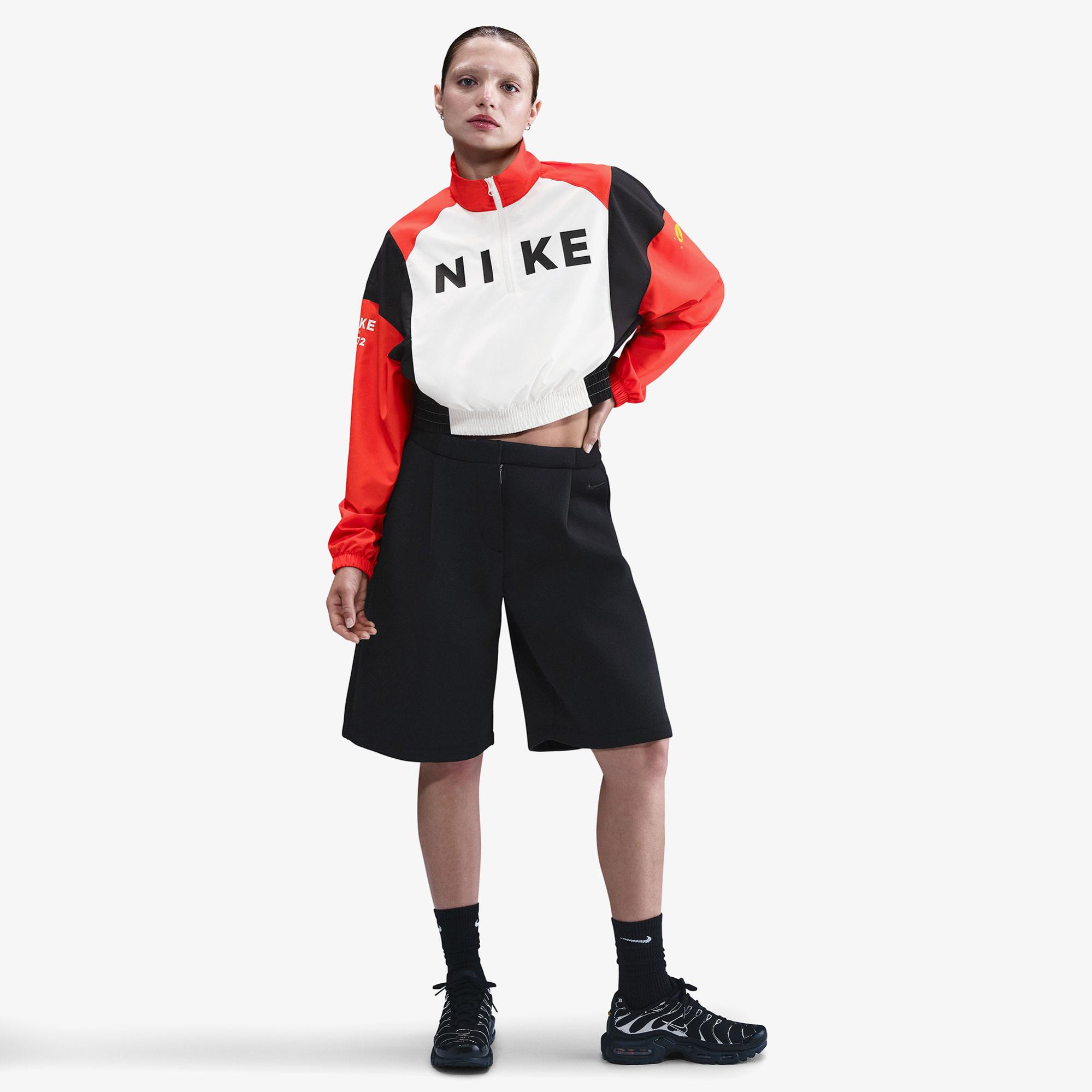 Nike Sportswear Classics Woven Remix Kadın Renkli Sweatshirt