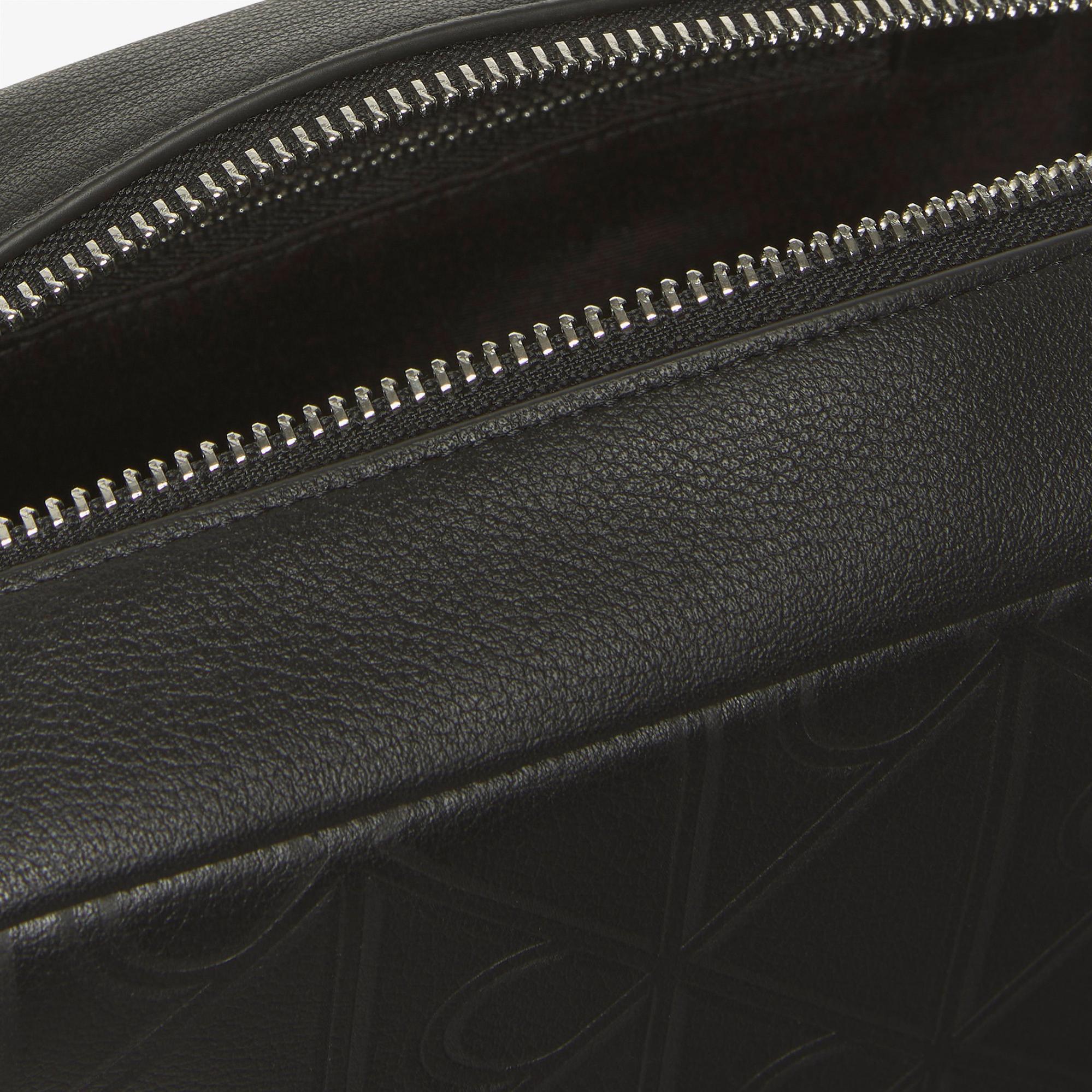 Calvin Klein Xl Emblem Dopp Kit Erkek Siyah El Çantası