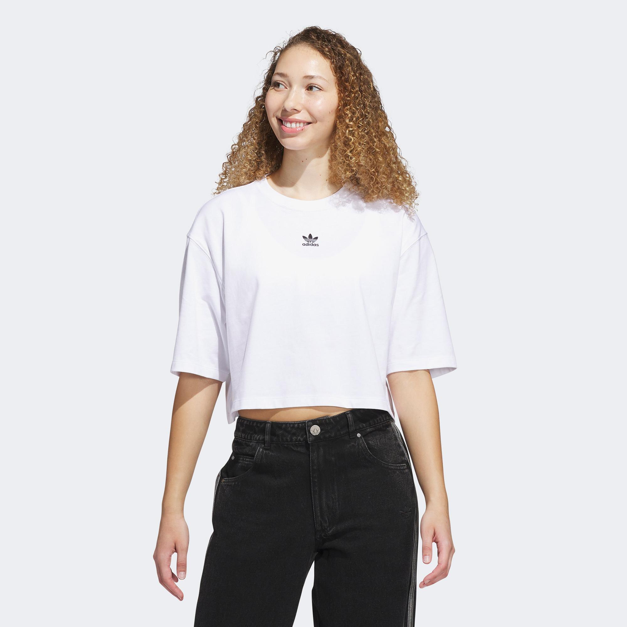 adidas Essentials Kadın Beyaz Crop T-Shirt