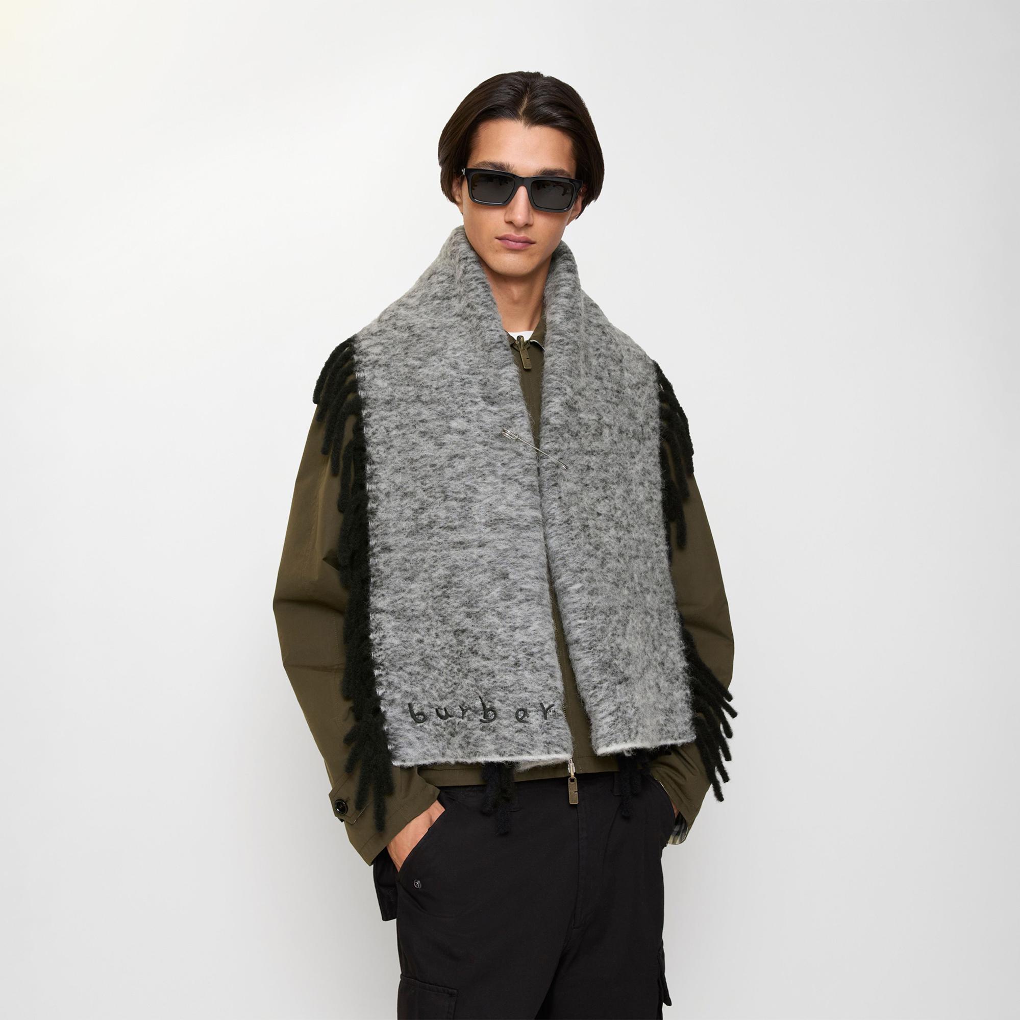 Burberry Alpaca Happy Kadın Gri Atkı