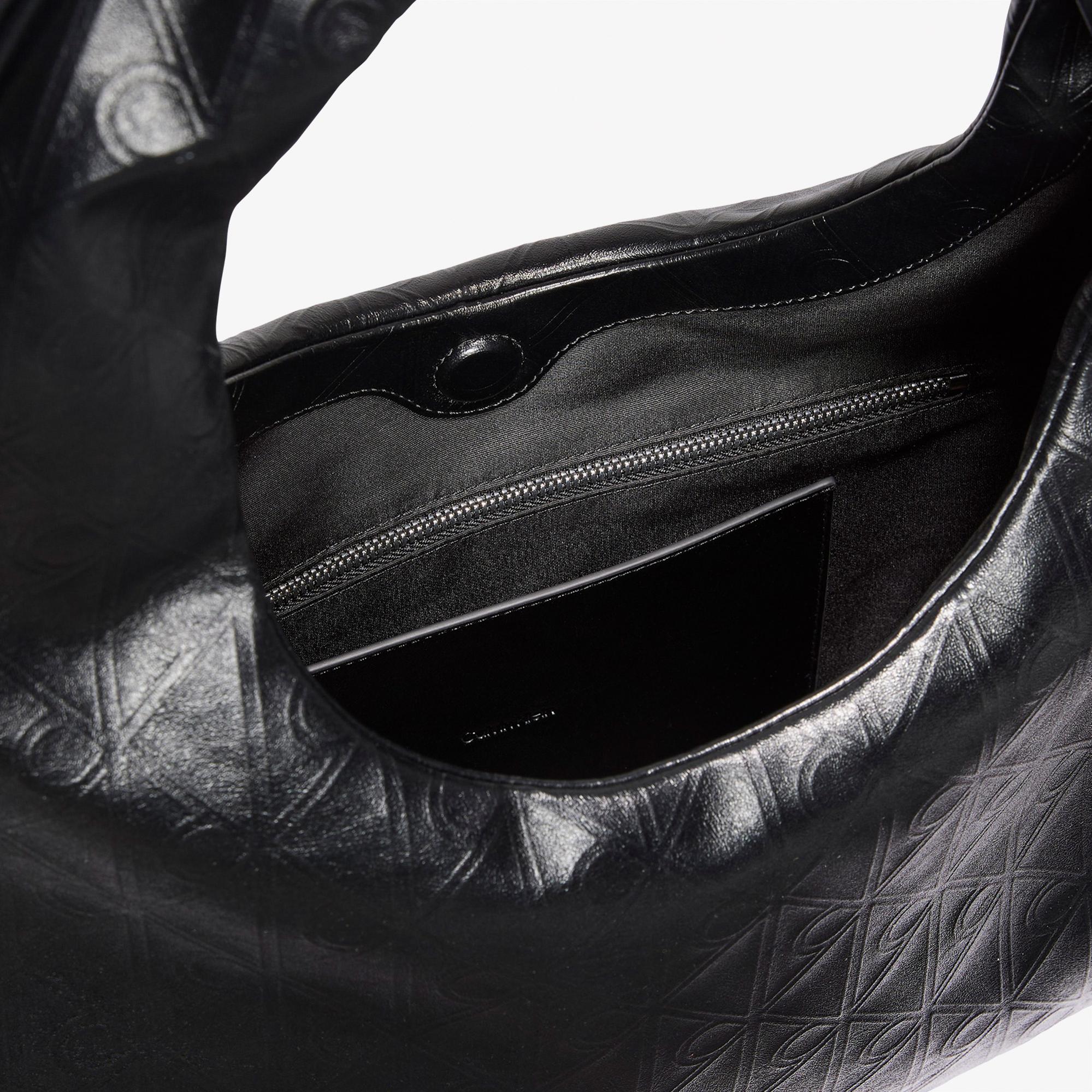 Calvin Klein Emblem Puffer Kadın Siyah Omuz Çantası