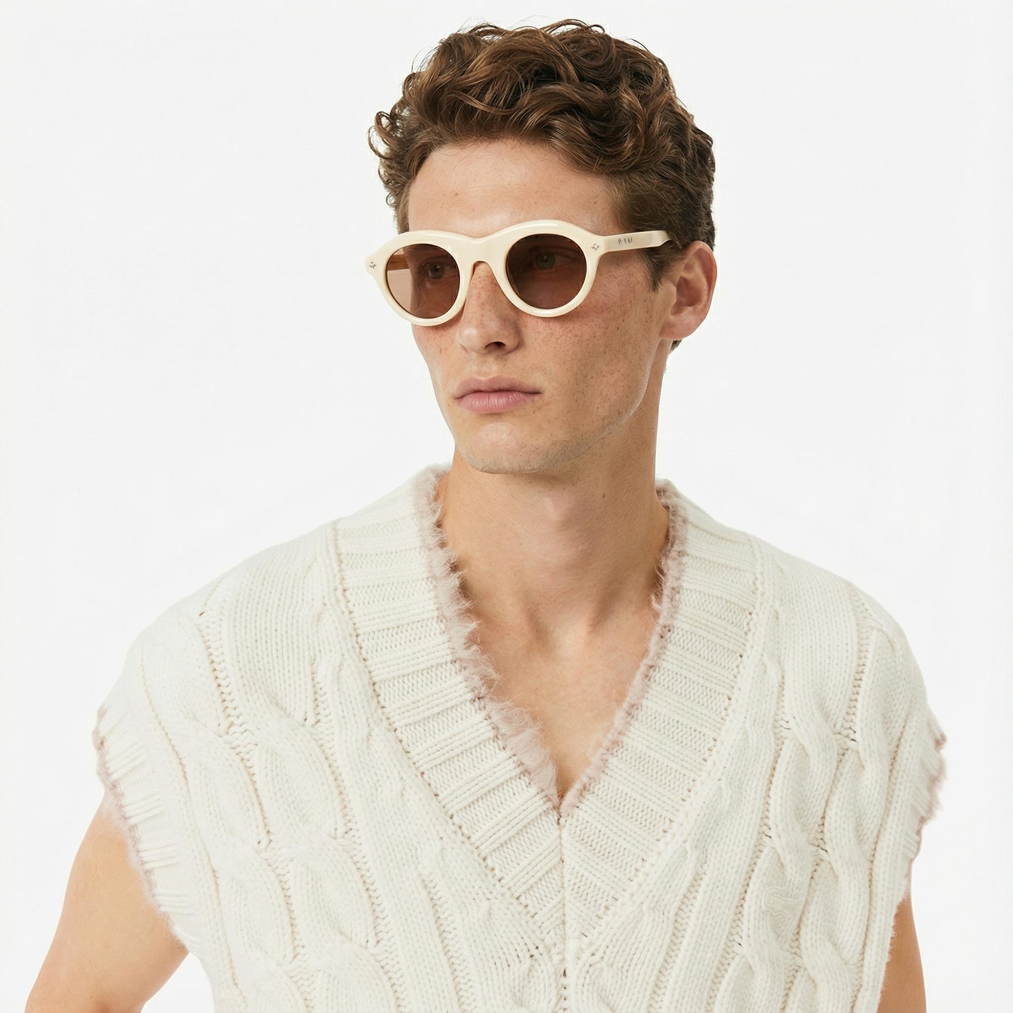 Lacoste Runway Erkek Regular Fit V Yaka Yün Beyaz Süveter