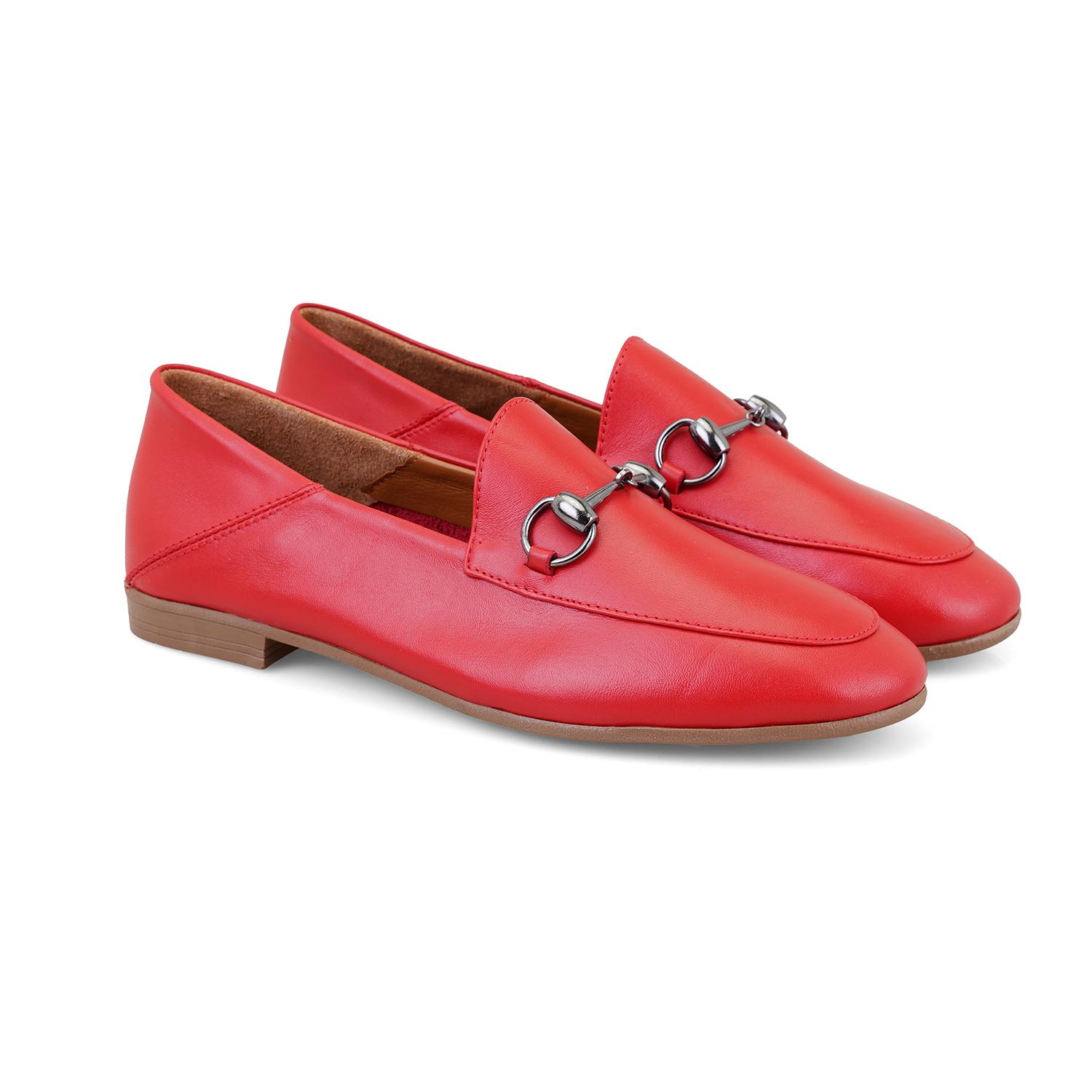 Kadın Kırmızı Toka Aksesuarlı Deri Babet