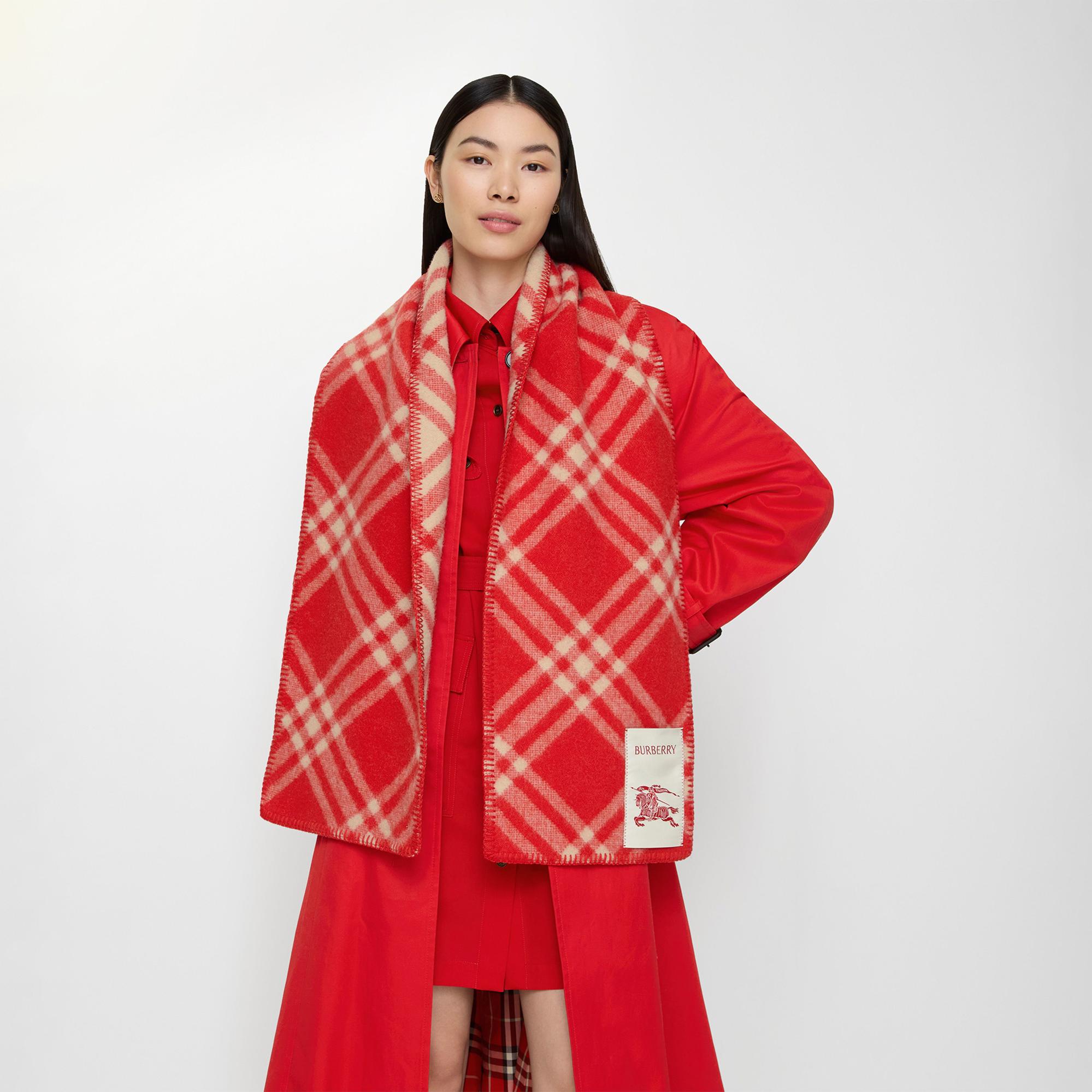 Burberry Kadın Kırmızı Atkı