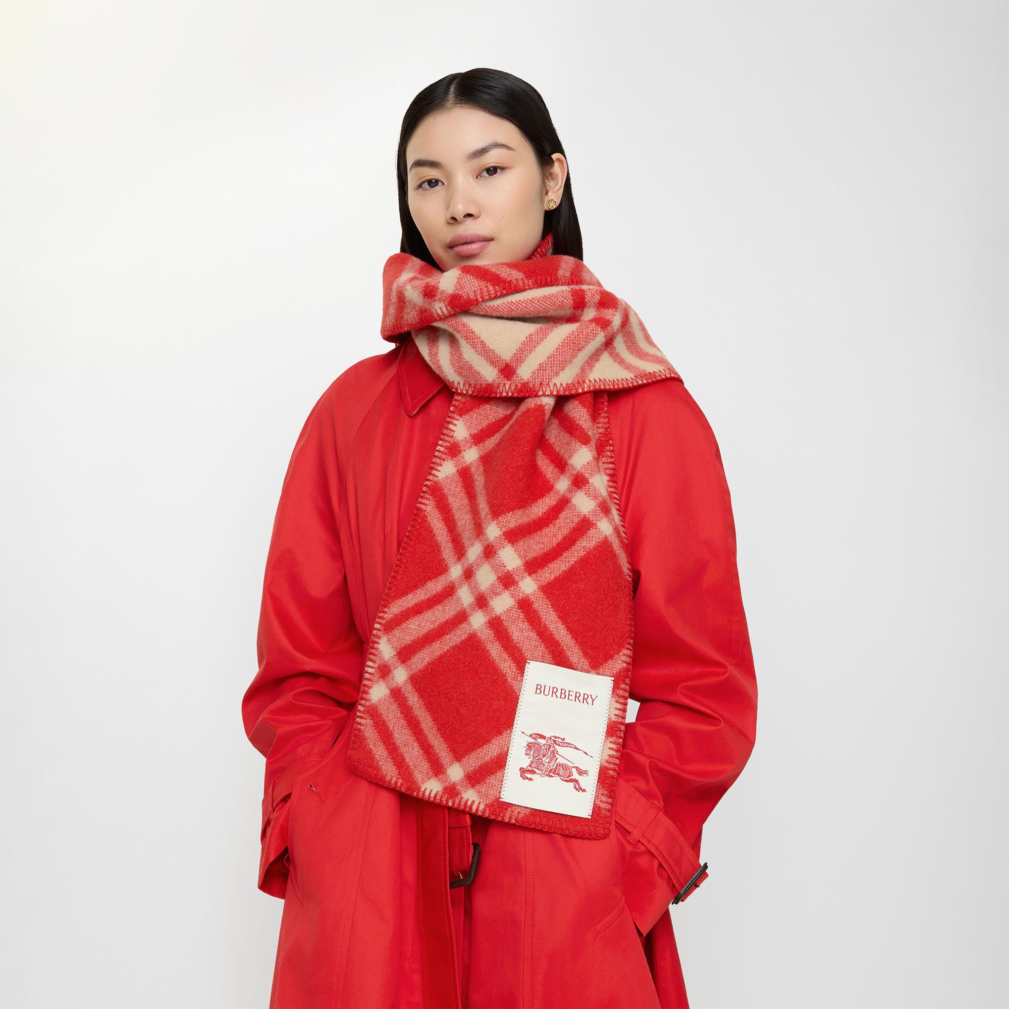 Burberry Kadın Kırmızı Atkı