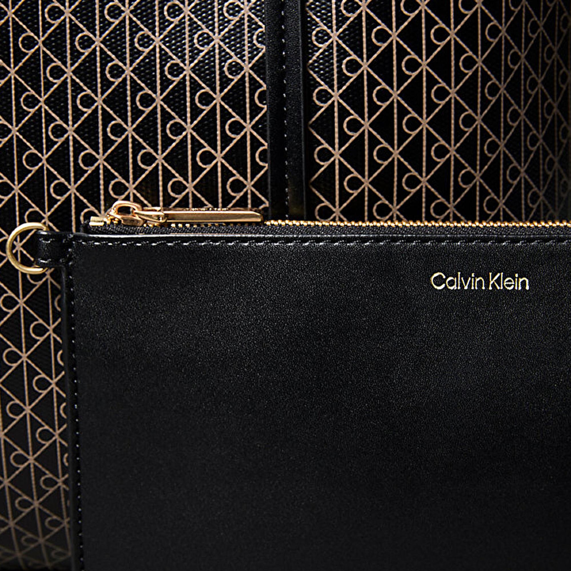 Calvin Klein Emblem Tote Pouch Kadın Siyah Çanta