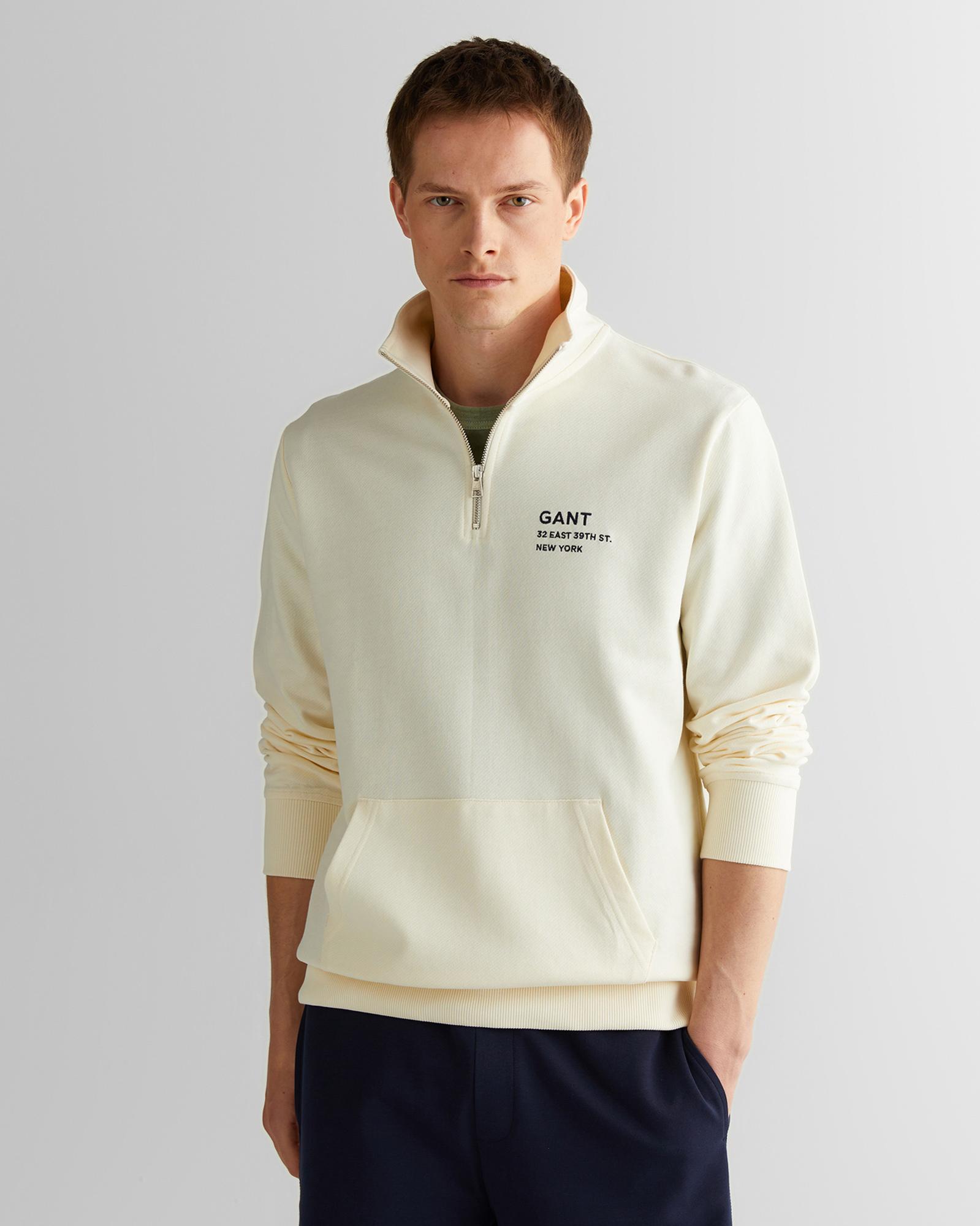 GANT Erkek Krem Regular Fit Yarım Fermuarlı Logolu Sweatshirt