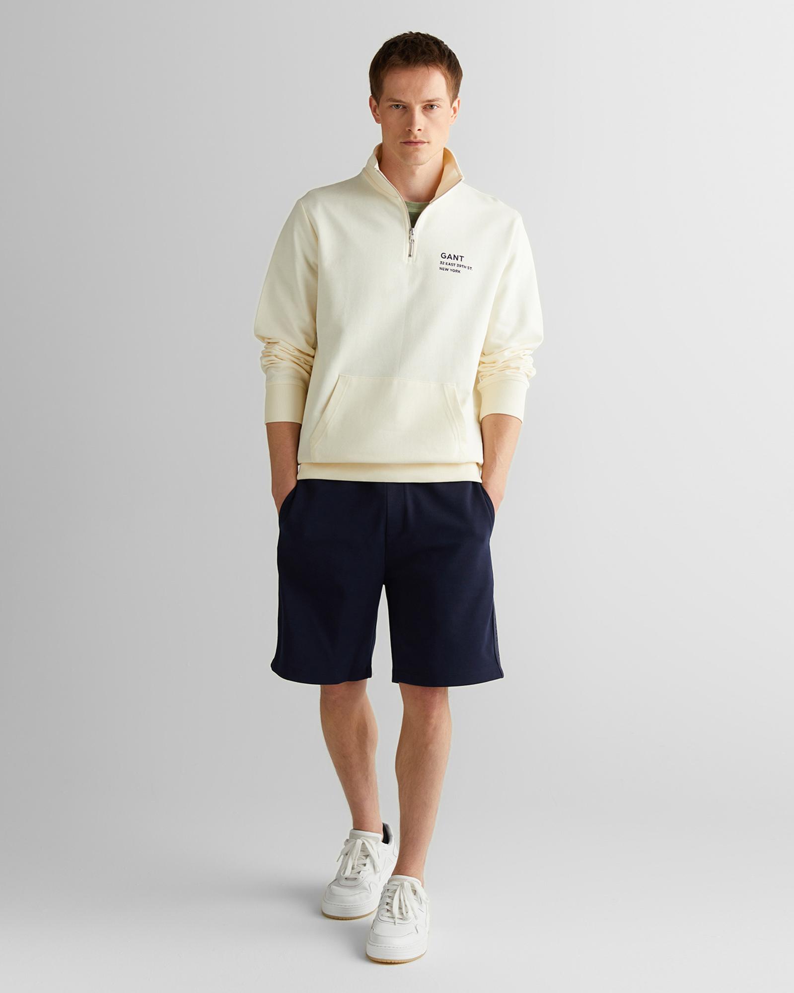 GANT Erkek Krem Regular Fit Yarım Fermuarlı Logolu Sweatshirt