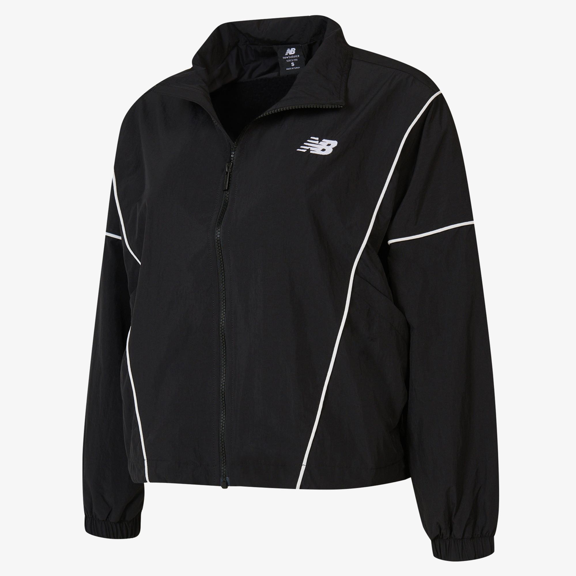 New Balance WNJ3542 Lifestyle Kadın Siyah Ceket